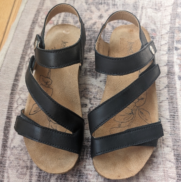 Joseph Seibel Tonga sandals - Picture 2 of 5